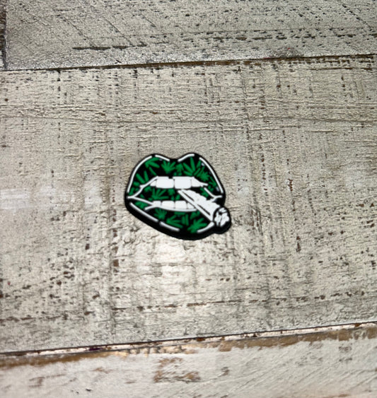 Smoking Lips Shoe Charm