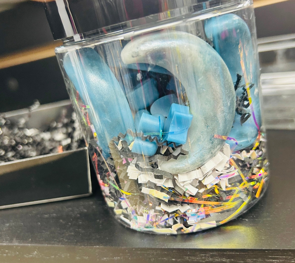 🔥 Old Flame Wax Melts            Still burns like the first night.