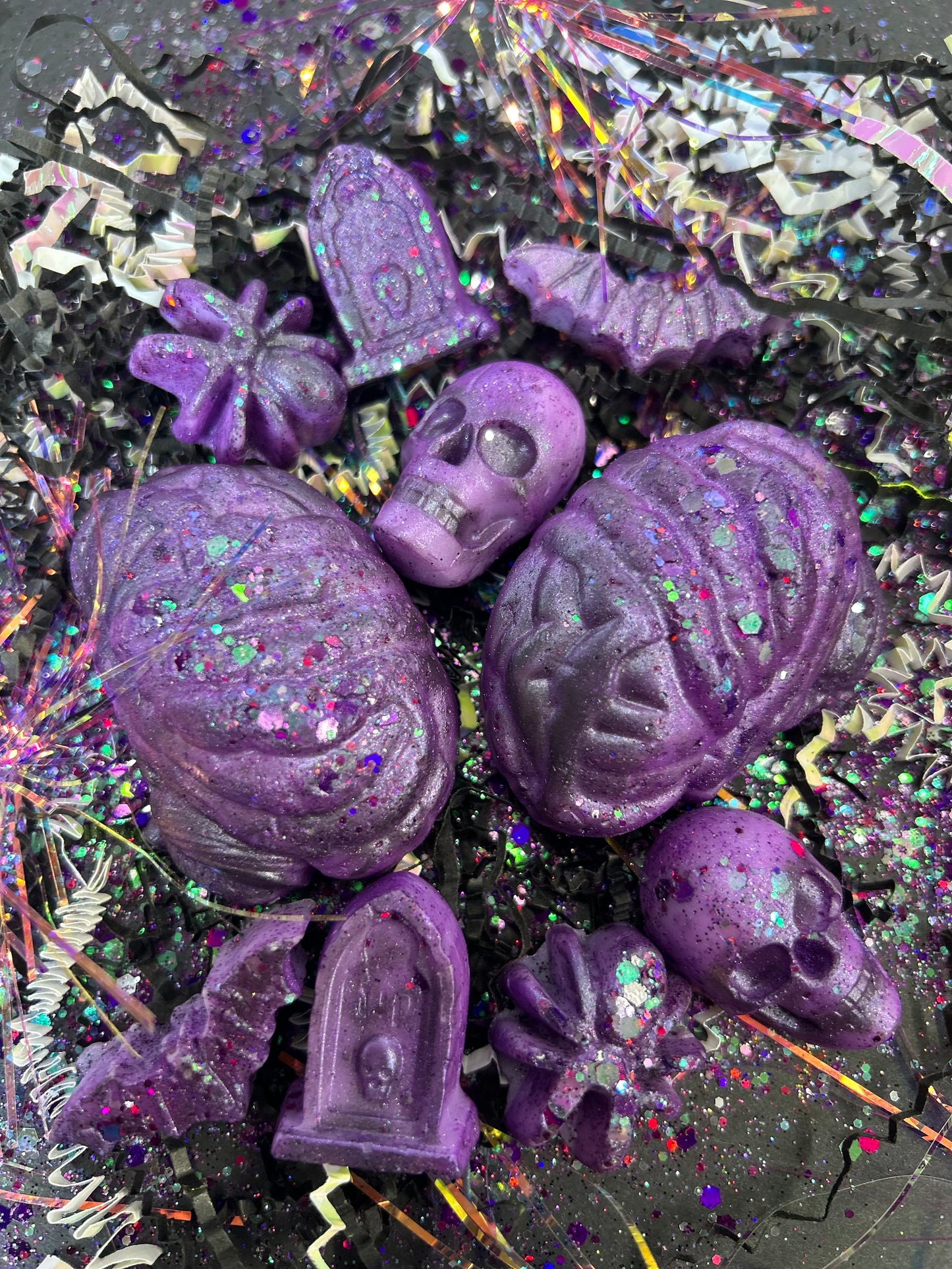 💜 Ash & Amethyst Wax Melts — The Elegy Season Collection
Burned to ash, crowned in amethyst.