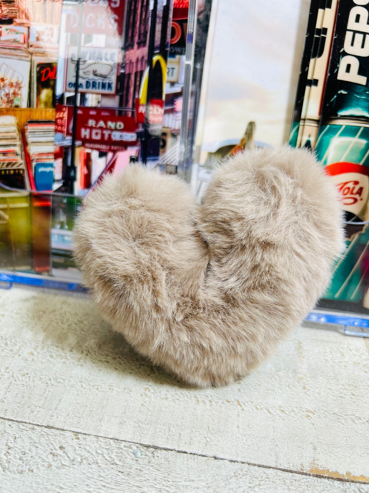 💖 Heart Pom Keychains