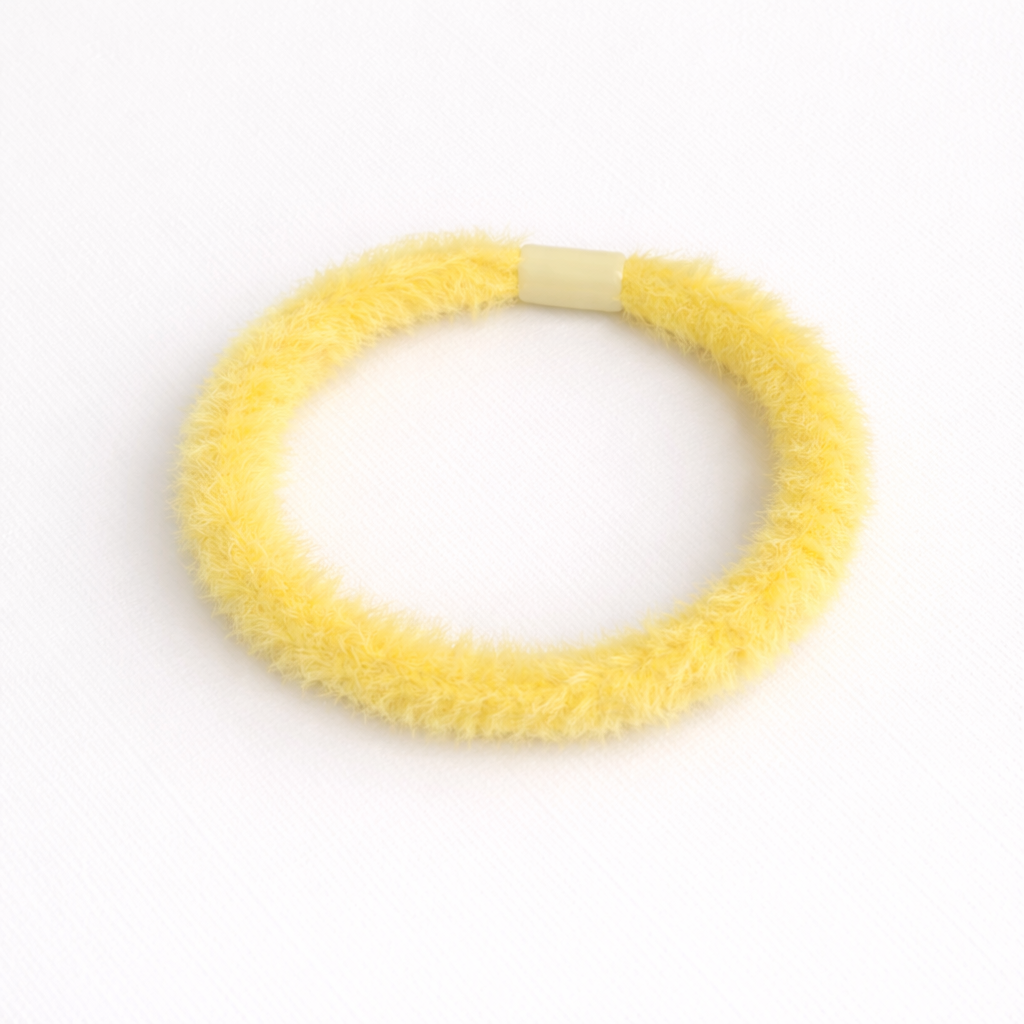 Plush Twist Hair Tie Bracelet – Soft Stretch Velvet Elastic