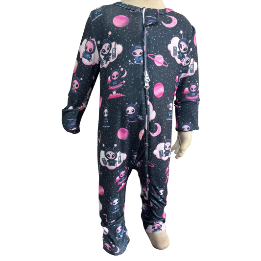 Nova Crush Bamboo Sleeper – Soft, Breathable, and Out-of-This-World Cute!