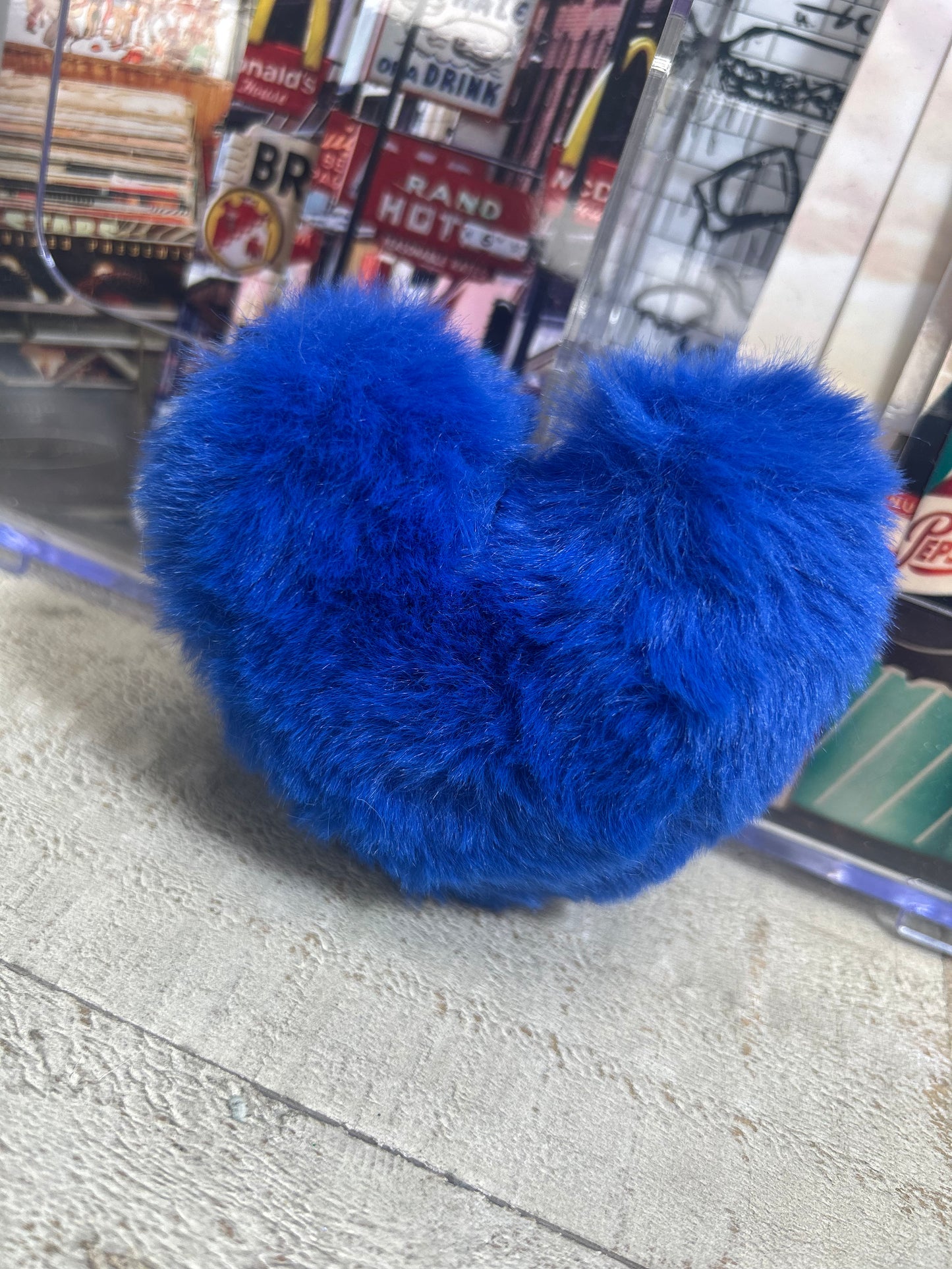 💖 Heart Pom Keychains